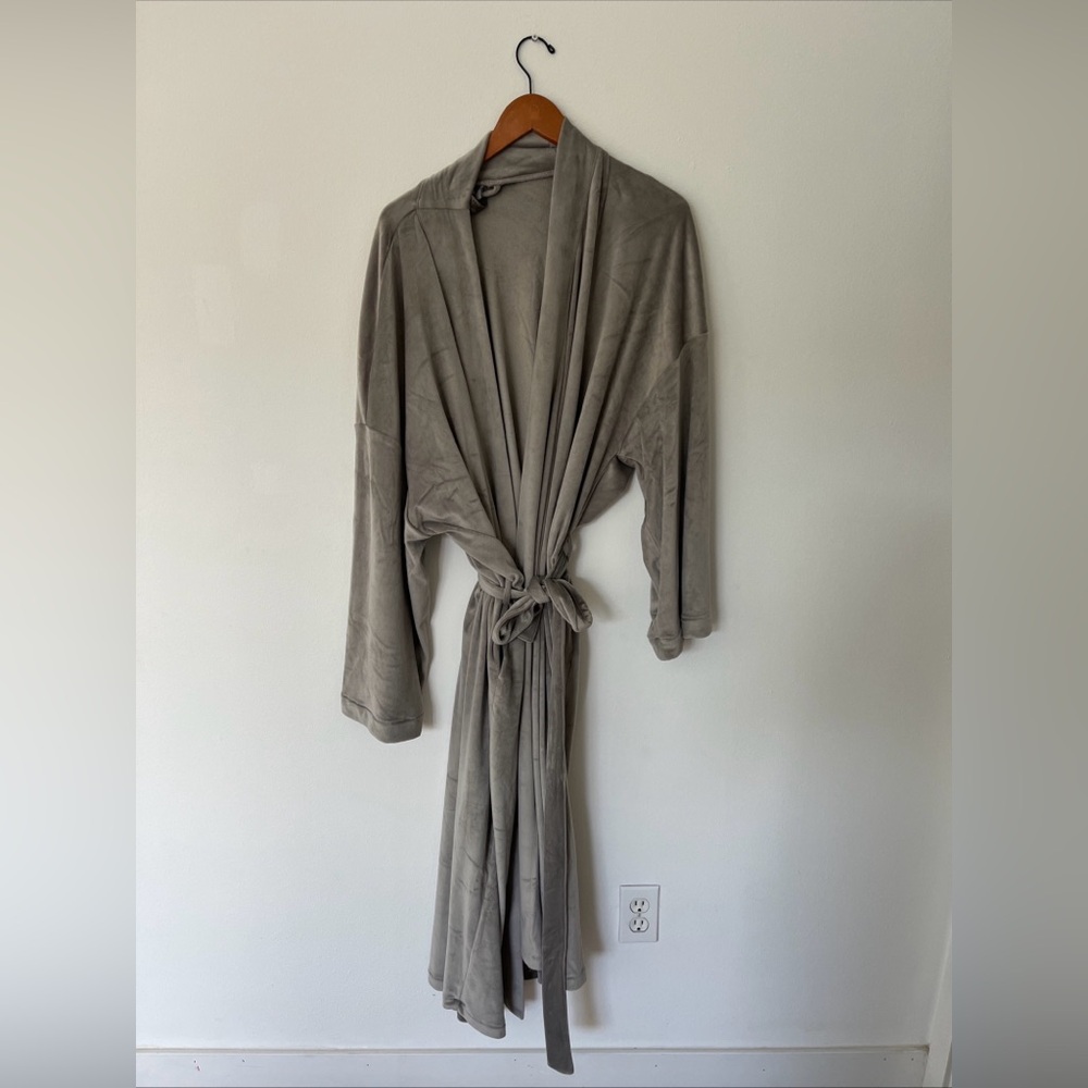 SKIMS Taupe Long Plush Robe